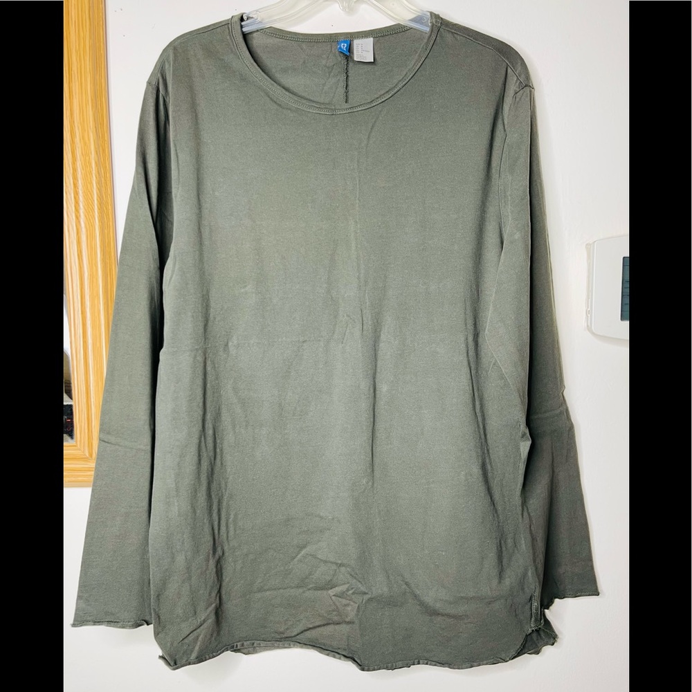 H&M DIVIDED stitched long sleeve hemline & sleeves, lightweight, oversized, NWOT